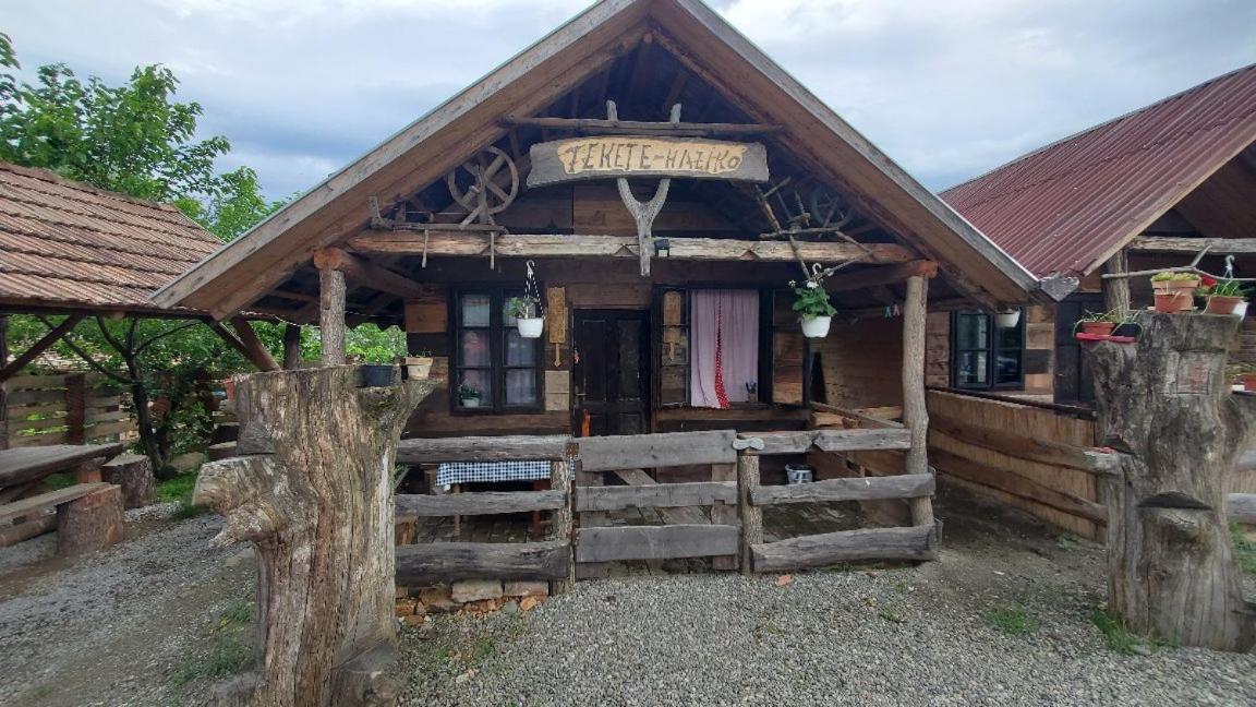 Casa Rustic Feher & Fekete Vendeghazak Sovata Exterior photo