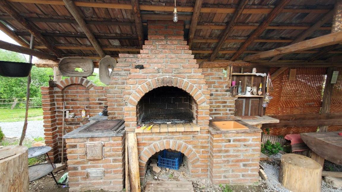 Casa Rustic Feher & Fekete Vendeghazak Sovata Exterior photo